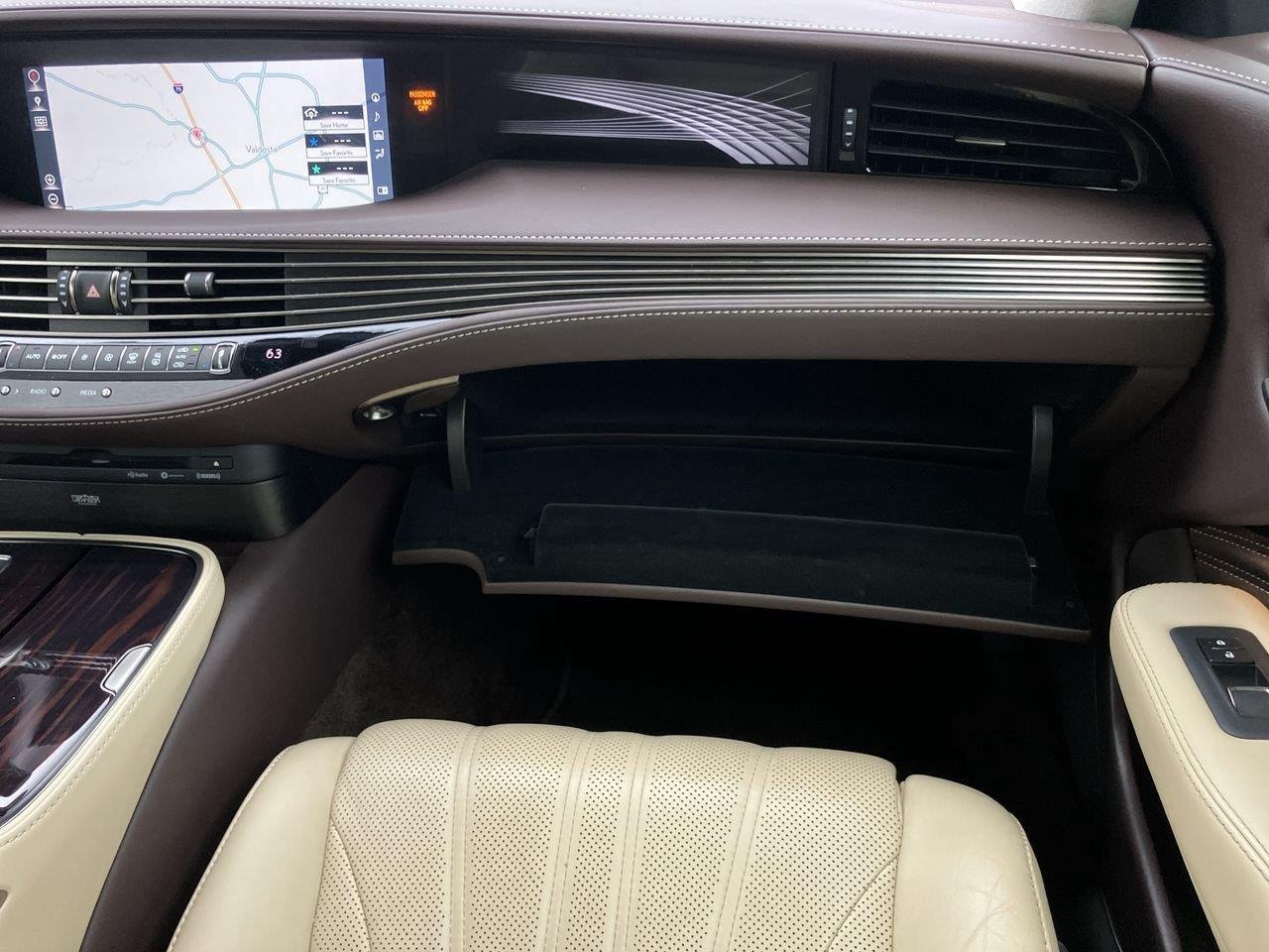 Used 2018 White (Eminent White Pearl) Lexus 500h image 19