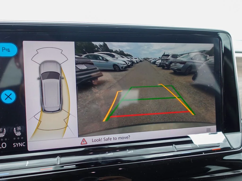 New 2026  Volkswagen SE w/Technology image 18