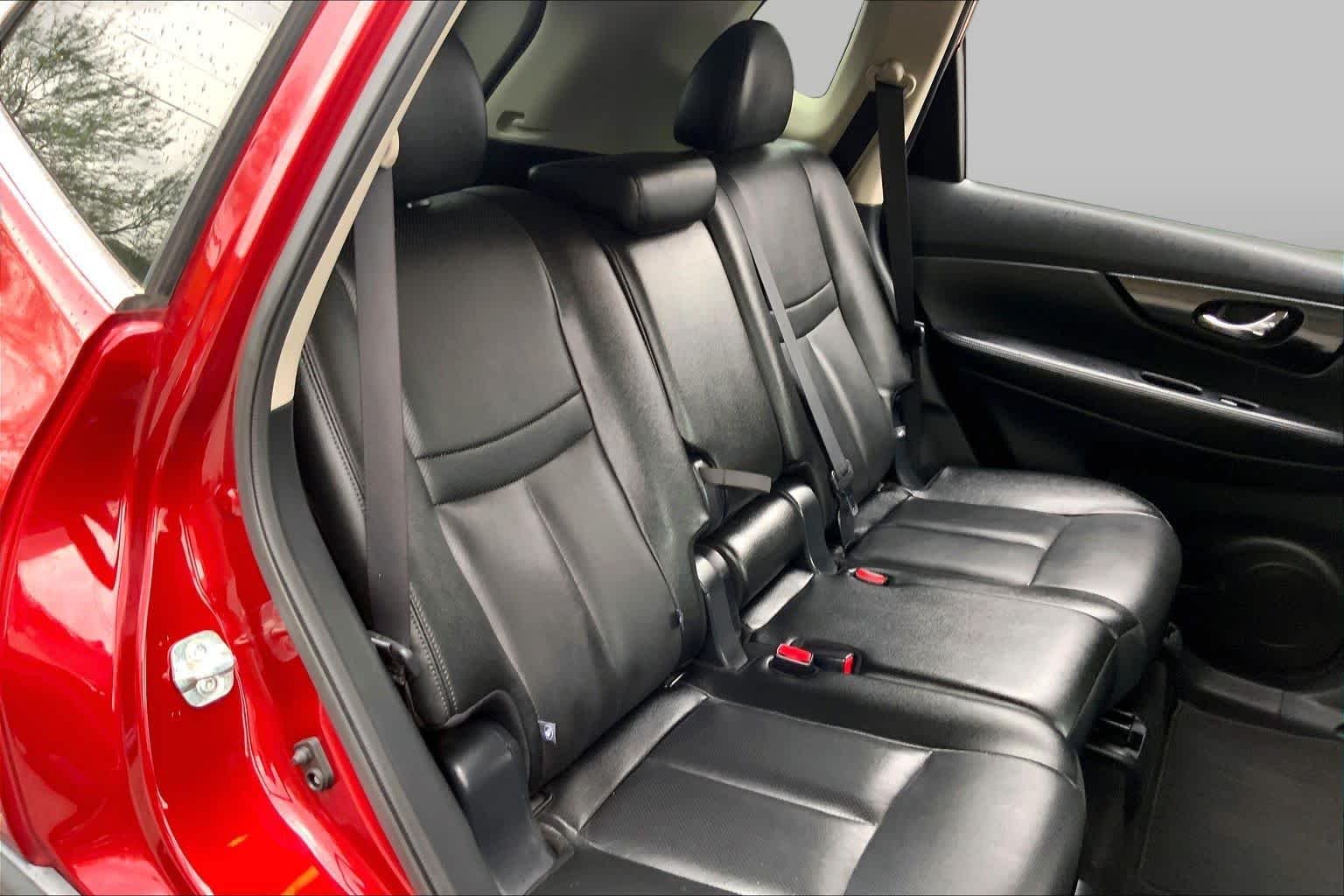 Used 2020 Scarlet Ember Tintcoat Nissan SL image 17