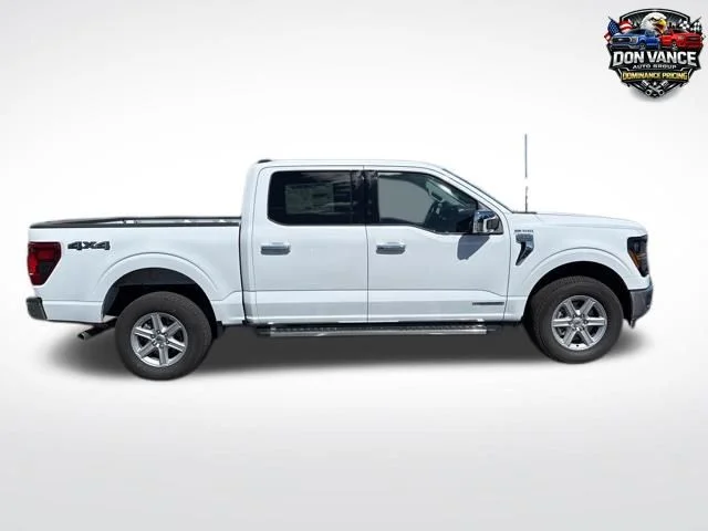 New 2025 Oxford White Ford XLT image 5
