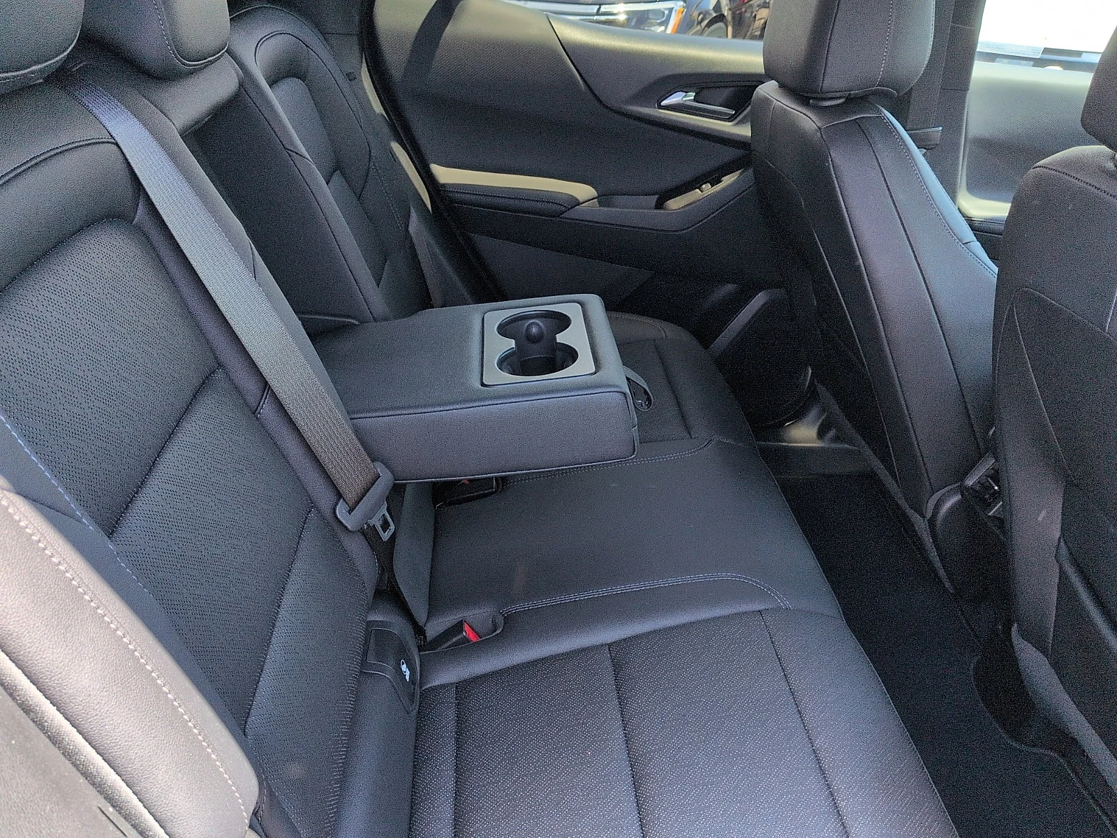 Used 2025 Mosaic Black Metallic Chevrolet FWD LT image 8