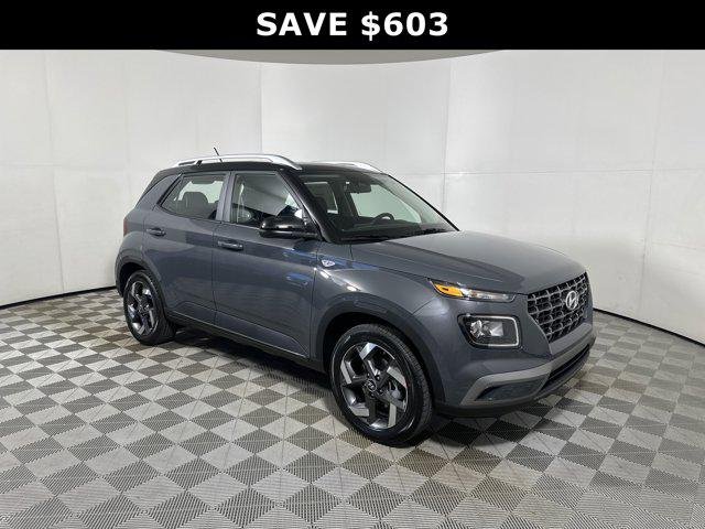 2026 Hyundai Venue SEL w/ 2-Tone Roof IVT's photo