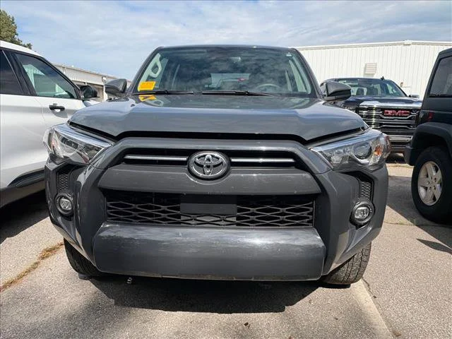 Used 2024  Toyota SR5 image 8