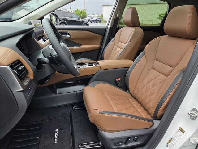 New 2026 Everest White Pearl TriCoat Nissan Platinum image 9