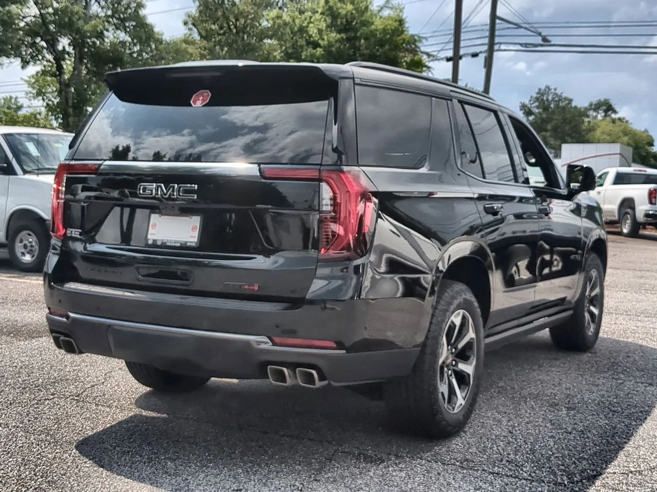 New 2026 Onyx Black GMC AT4 image 8