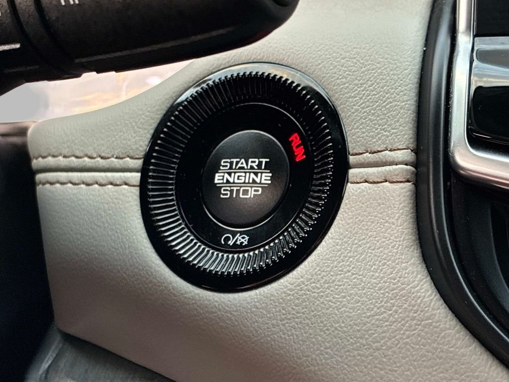 Used 2023 Gray Jeep Limited image 26