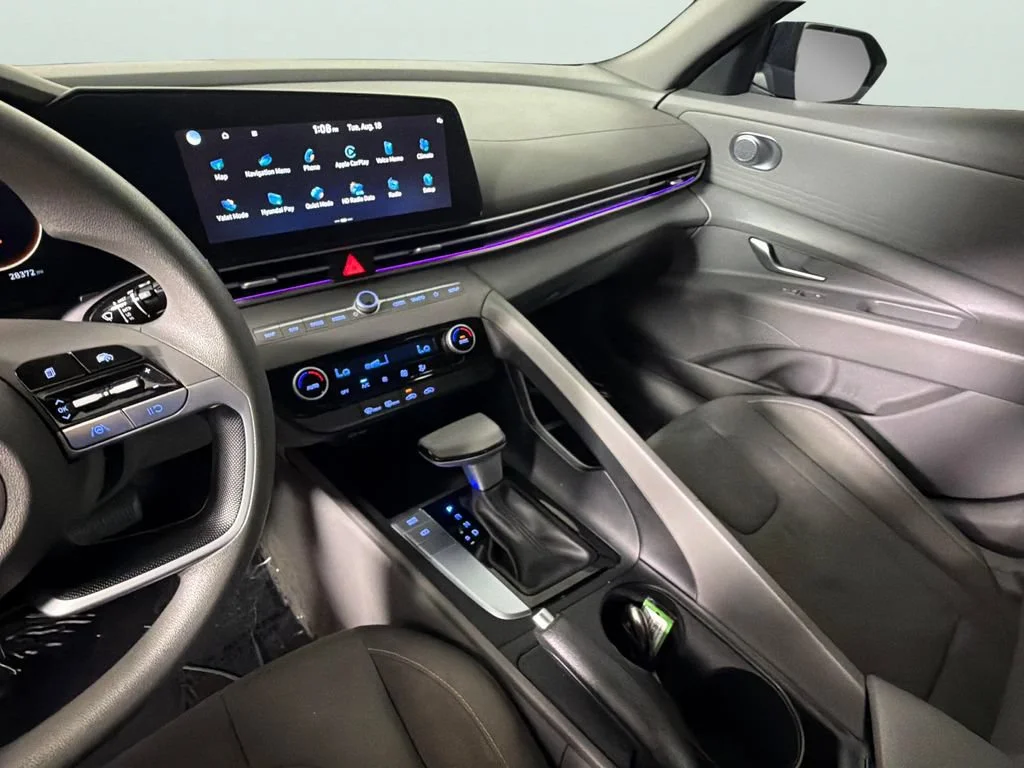 Used 2024 Blue Hyundai SEL image 19