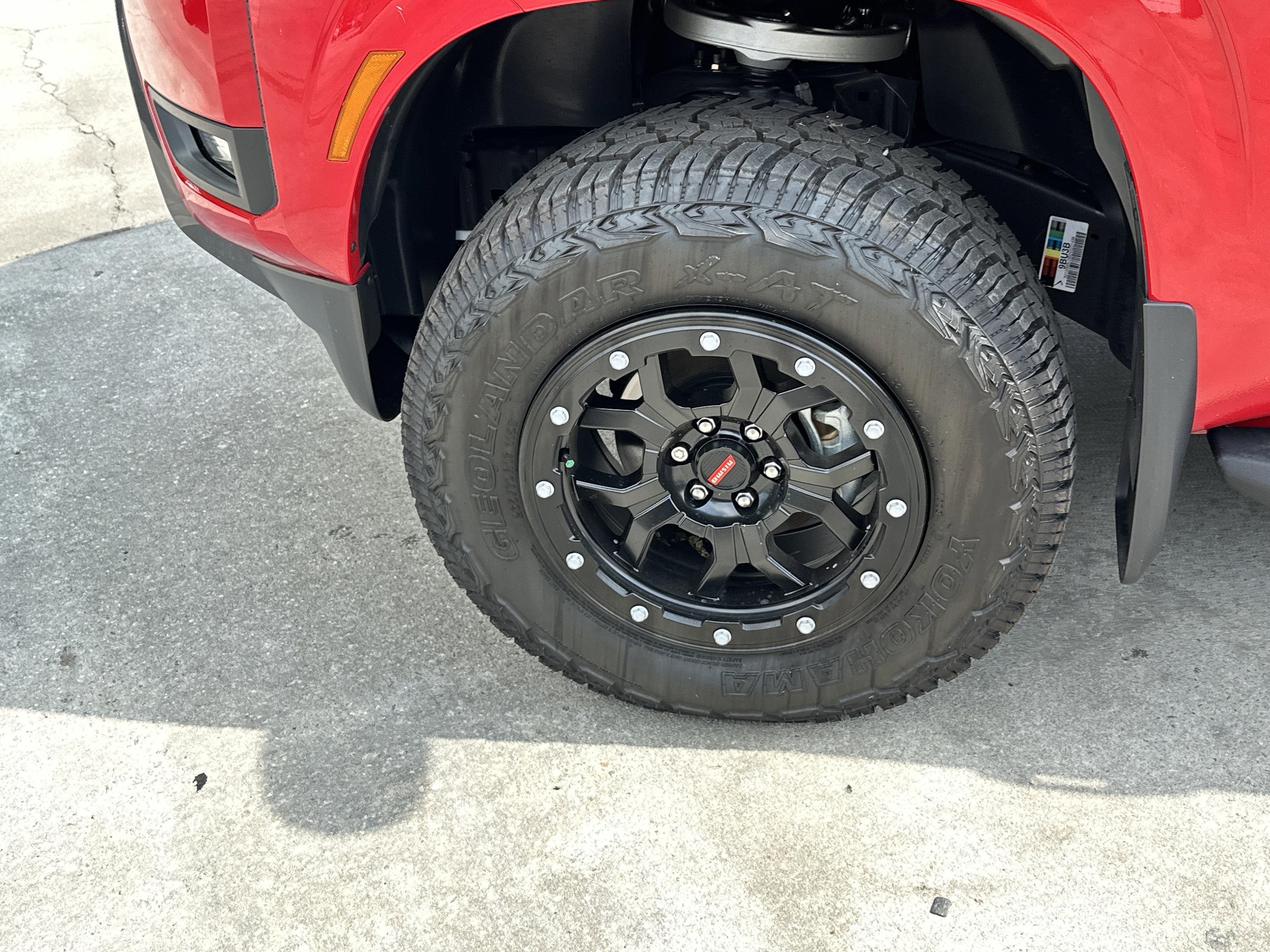 2025 Nissan Frontier SV - Photo 12