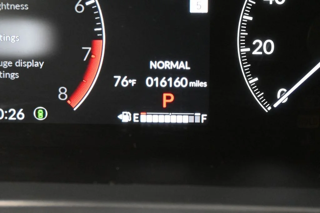 Used 2023 Gray Honda LX image 26