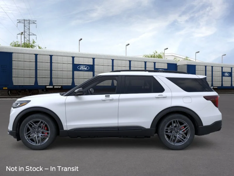 New 2026 Star White Metallic Tri-Coat Ford ST image 3