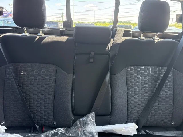 New 2026 Carbonized Gray Metallic Ford XLT image 21