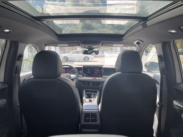 New 2026 Sandstone W/Deep Black Roof Volkswagen 2.0T SE R-Line Black image 9