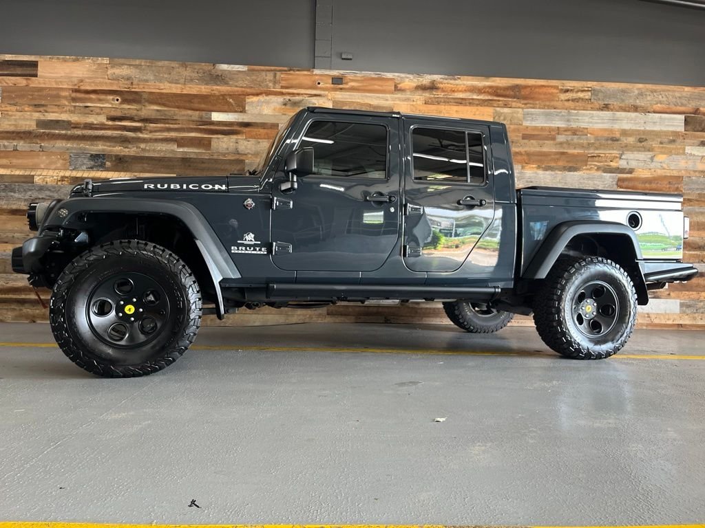 Used 2017 Rhino Clearcoat Jeep Unlimited Rubicon image 22