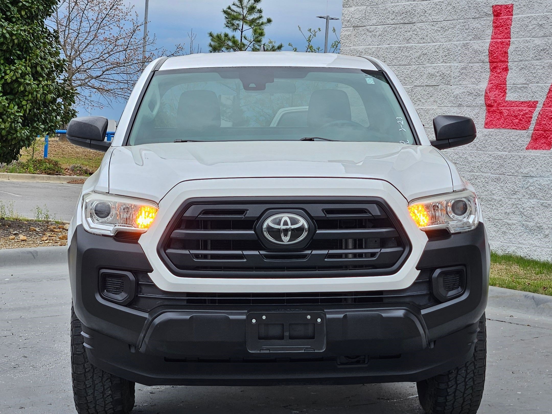 Used 2019 Toyota Tacoma SR with VIN 5TFRX5GN5KX148852 for sale in Little Rock