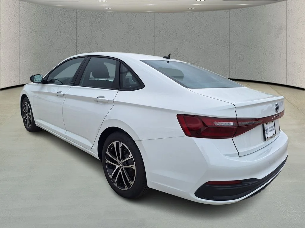 New 2026 White Volkswagen 1.5T Sport image 3