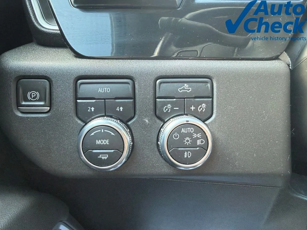 Used 2022 Blue GMC Elevation image 16