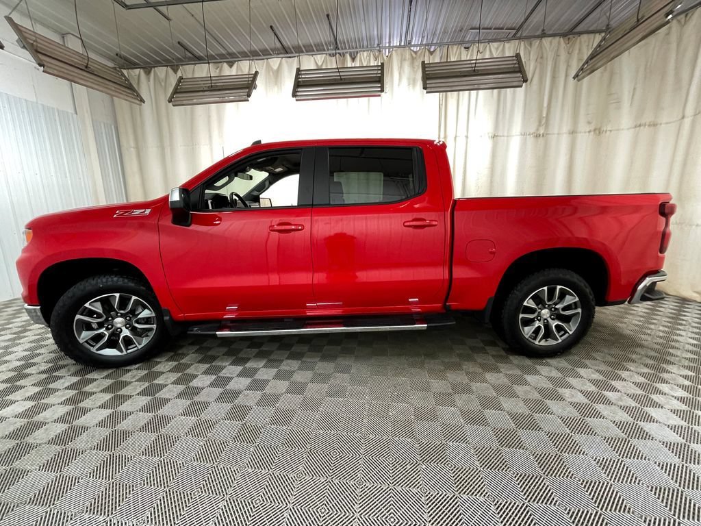 2024 Chevrolet Silverado 1500 LT - Photo 15