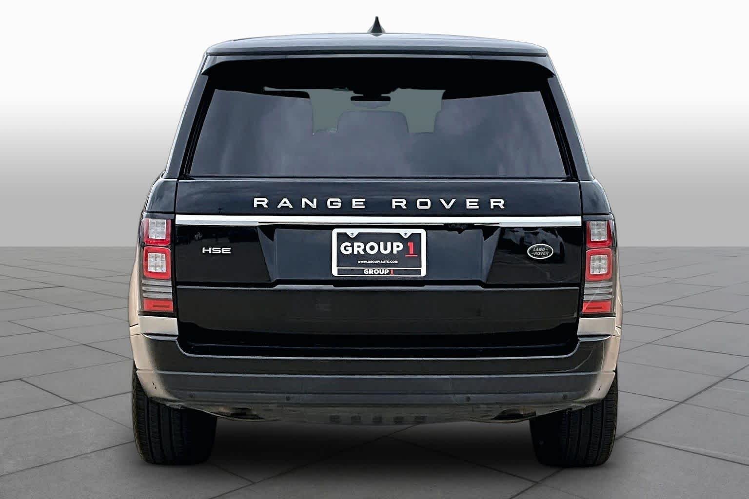 Used 2017 Santorini Black Land Rover HSE image 5