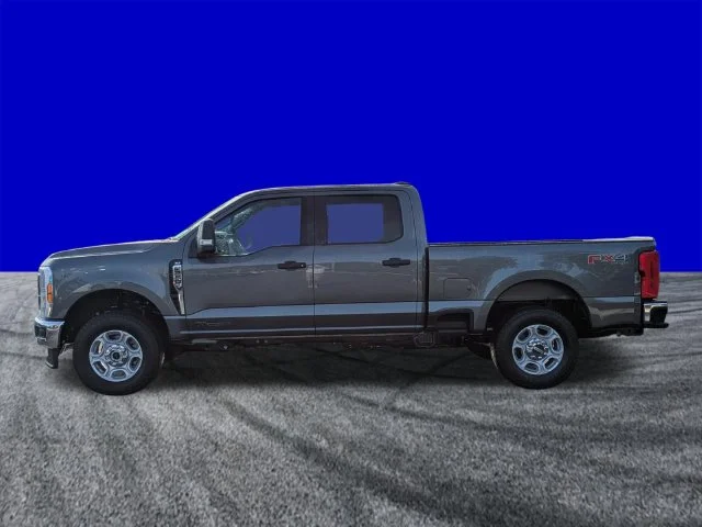 New 2026 Carbonized Gray Metallic Ford F-250® XLT image 7