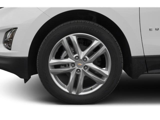 Used 2018 Silver Ice Metallic Chevrolet Premier image 24