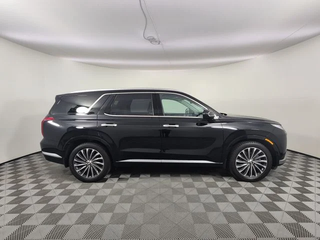 Used 2023 Black Hyundai Calligraphy image 6