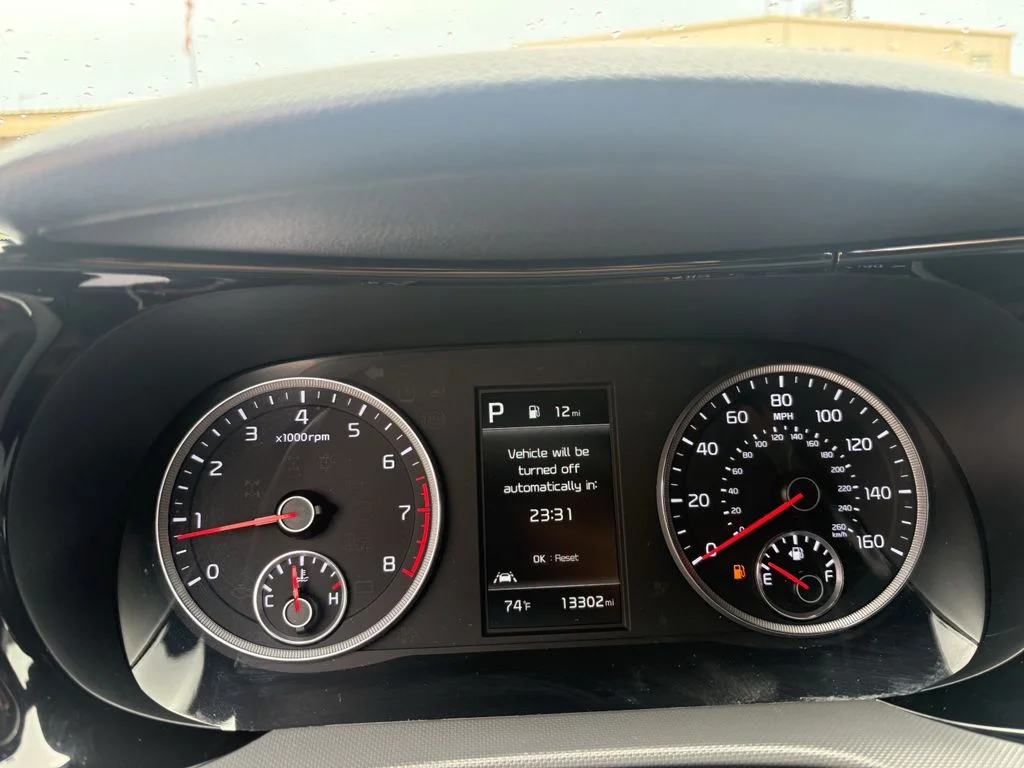 Used 2024 Wolf Gray Kia GT-Line image 18