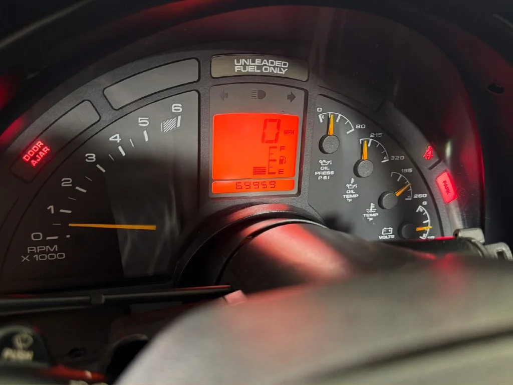 Used 1995  Chevrolet 2dr Convertible image 22