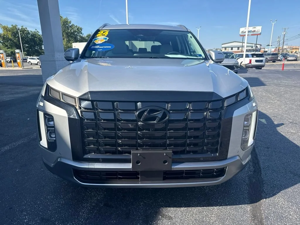 Used 2024 Typhoon Silver Hyundai SEL 7P image 2