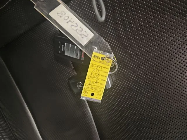 Used 2019 White Acura 3.5L Technology Package image 34