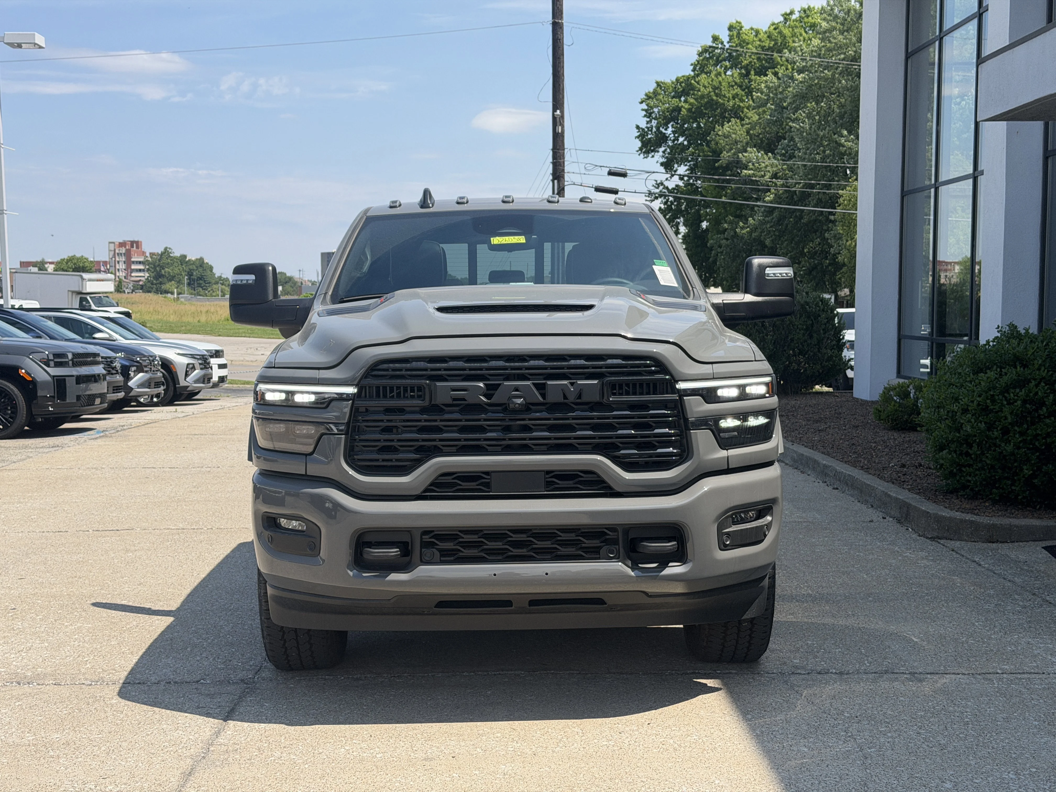 New 2026 Ceramic Gray Clear-Coat Exterior Paint RAM Limited image 20