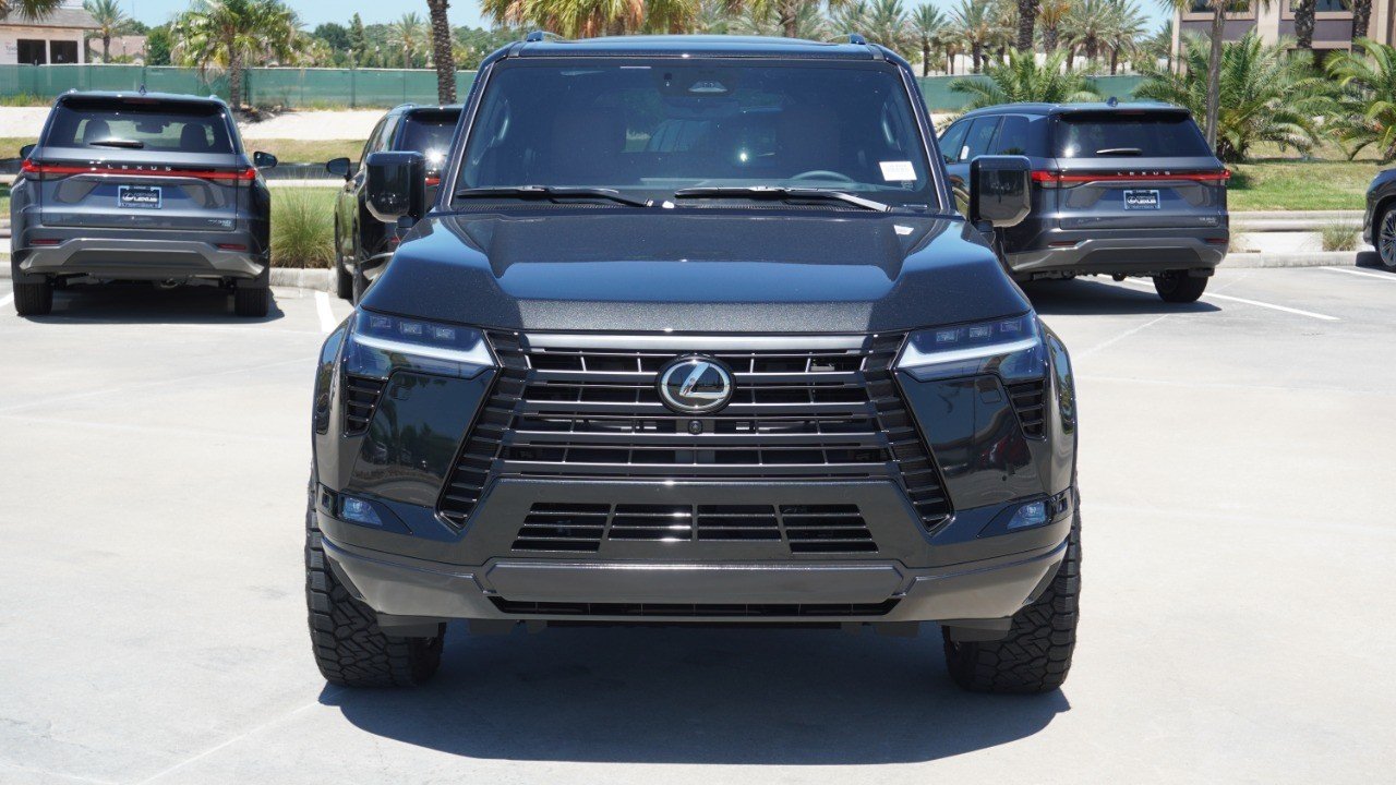 Used 2026 Black Lexus GX 550 Luxury+ image 2