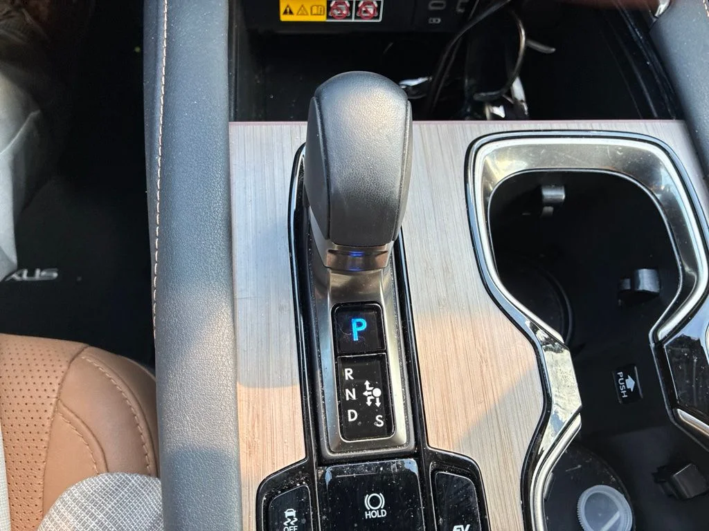Certified Used 2024 White Lexus 350h Premium Plus image 17