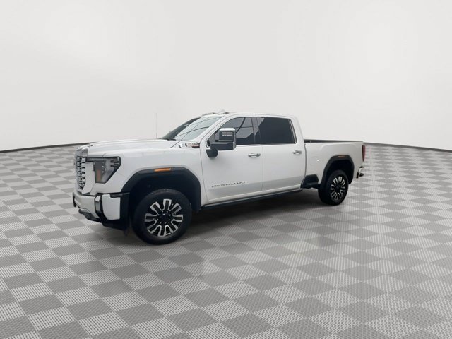 Used 2025 Summit White GMC Denali image 44
