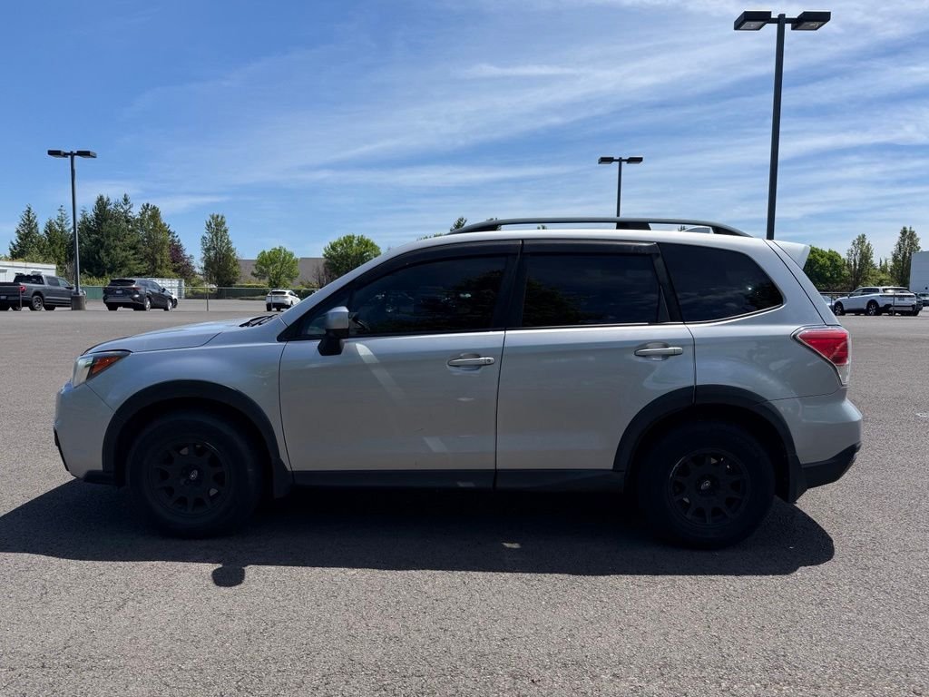 Used 2018 Ice Silver Metallic Subaru 2.5i Premium image 4