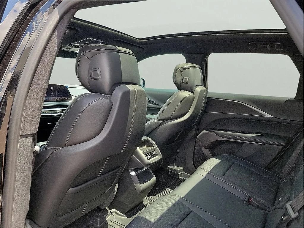 2026 Cadillac LYRIQ Sport - Photo 12