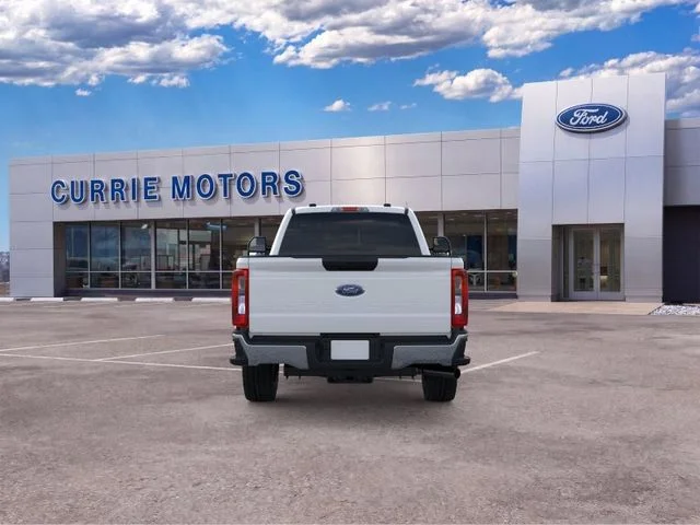 New 2026 Oxford White Ford XLT image 5