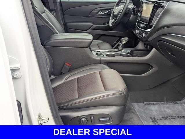 Used 2023 Beige Chevrolet High Country image 26