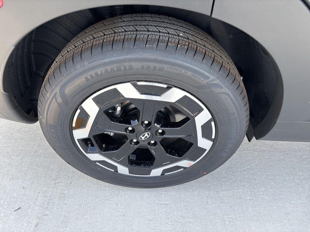 New 2026 Phantom Black Hyundai SEL AWD image 11