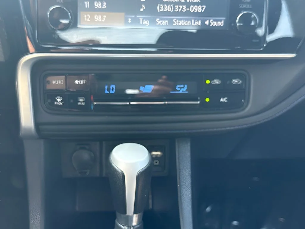 Used 2017 Silver Toyota SE image 12