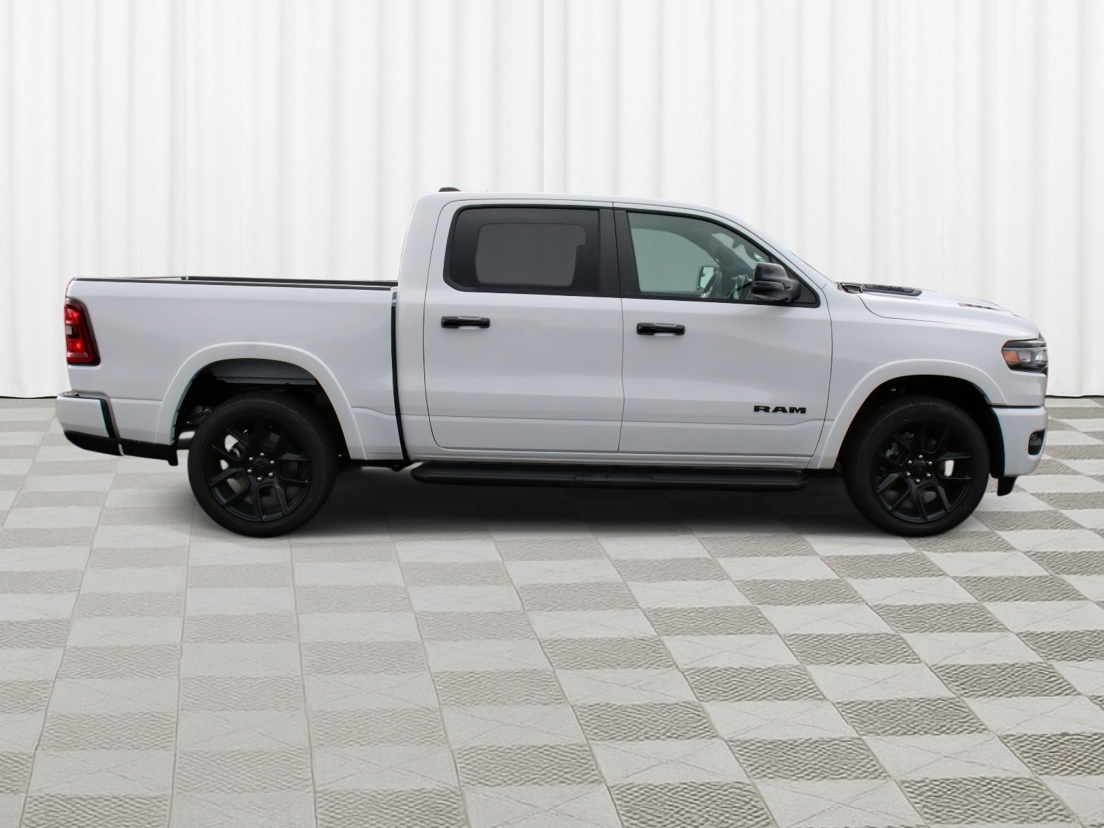 New 2026 Bright White Clear-Coat Exterior Paint RAM Laramie image 30