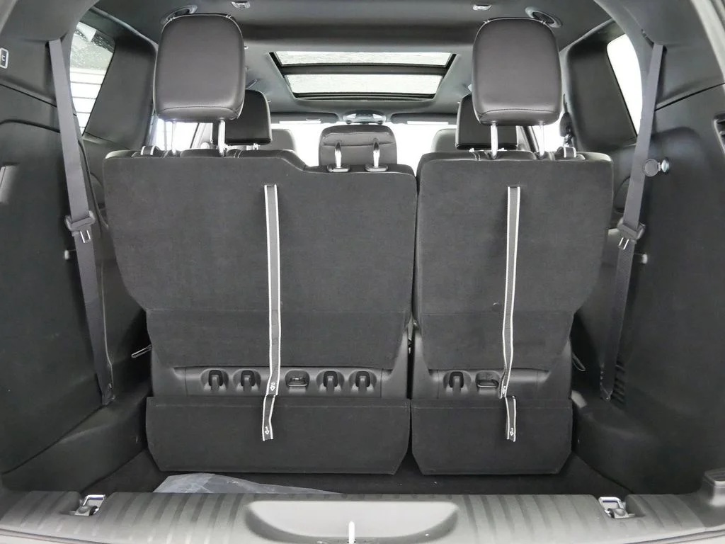 2026 Chrysler Pacifica Select - Photo 23