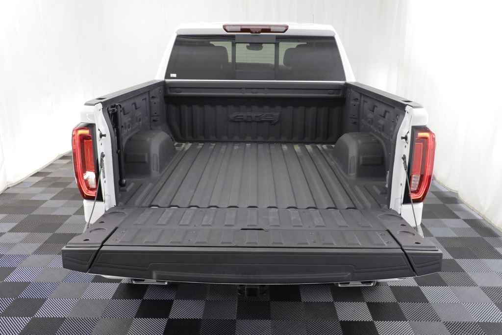 Used 2023 White GMC AT4 image 21