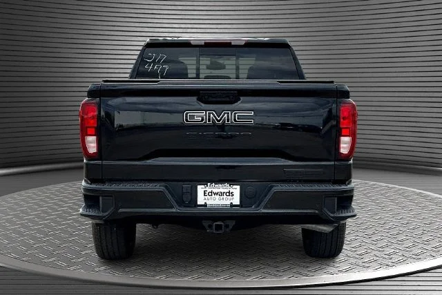 New 2026 Onyx Black GMC Elevation image 4