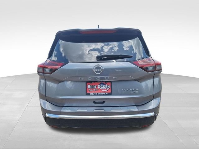 Used 2024 Gray Nissan Platinum image 7