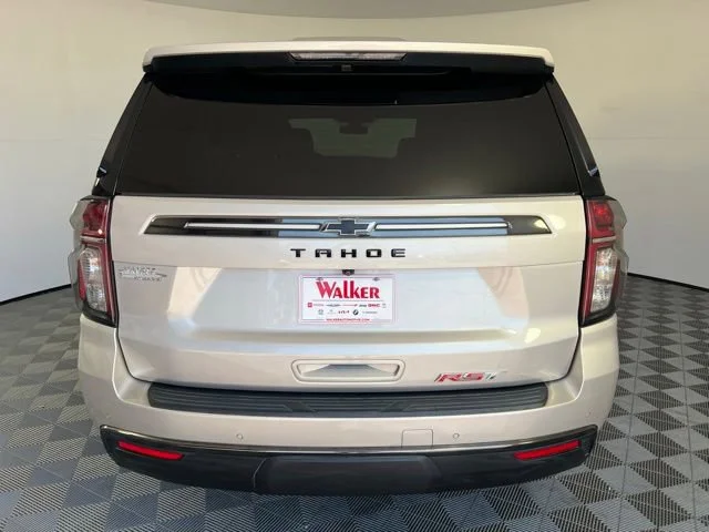Used 2022 Empire Beige Metallic Chevrolet RST image 6
