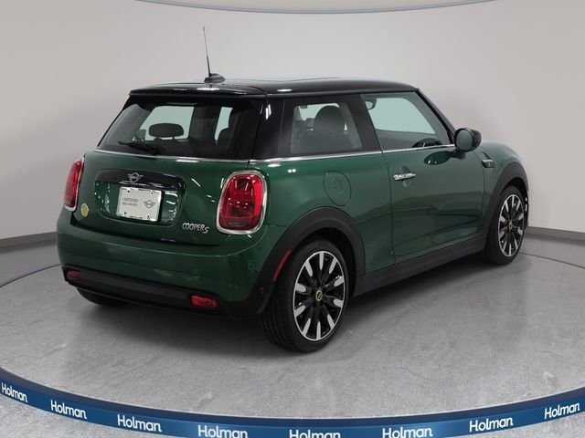 Certified Used 2024 Green MINI  image 5