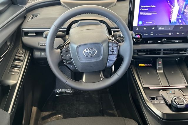 New 2026 Wind Chill Pearl <sup>1</sup> Toyota  SE image 13