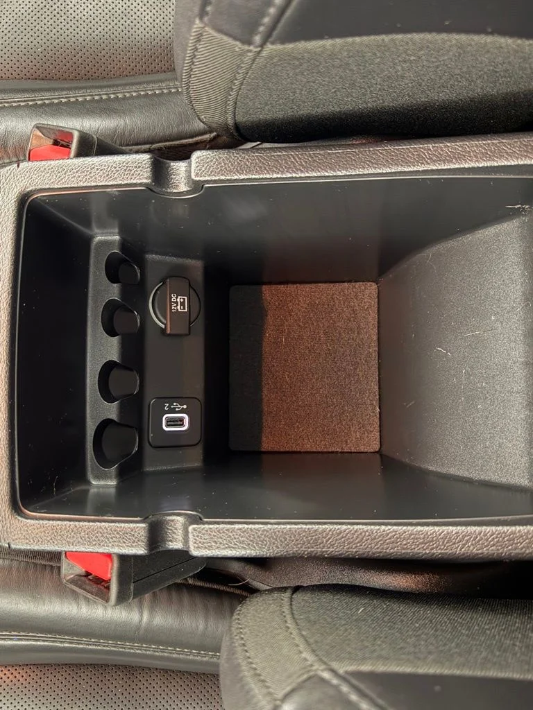 Used 2019 Granite Crystal Clearcoat Metallic Jeep Limited image 11