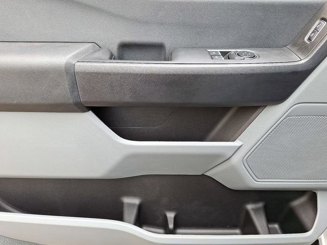 2025 Ford F-450 Super Duty Chassis Cab XL - Photo 9