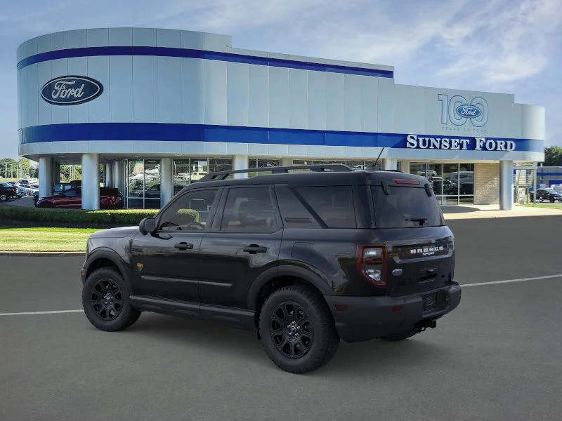 New 2025 Shadow Black Ford Badlands image 4